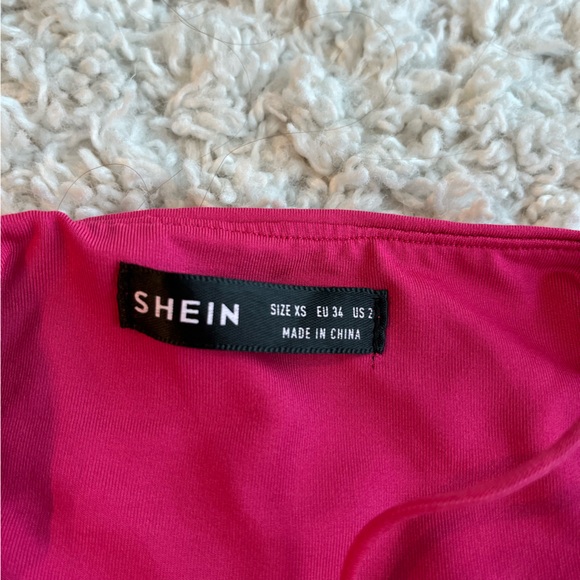 Crop top - Picture 3 of 4